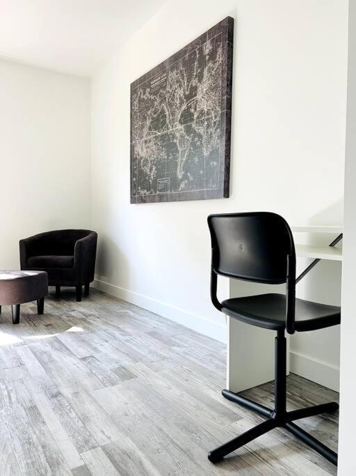 Вилла Walking Distance To St Boniface, Easy Parking Виннипег Экстерьер фото